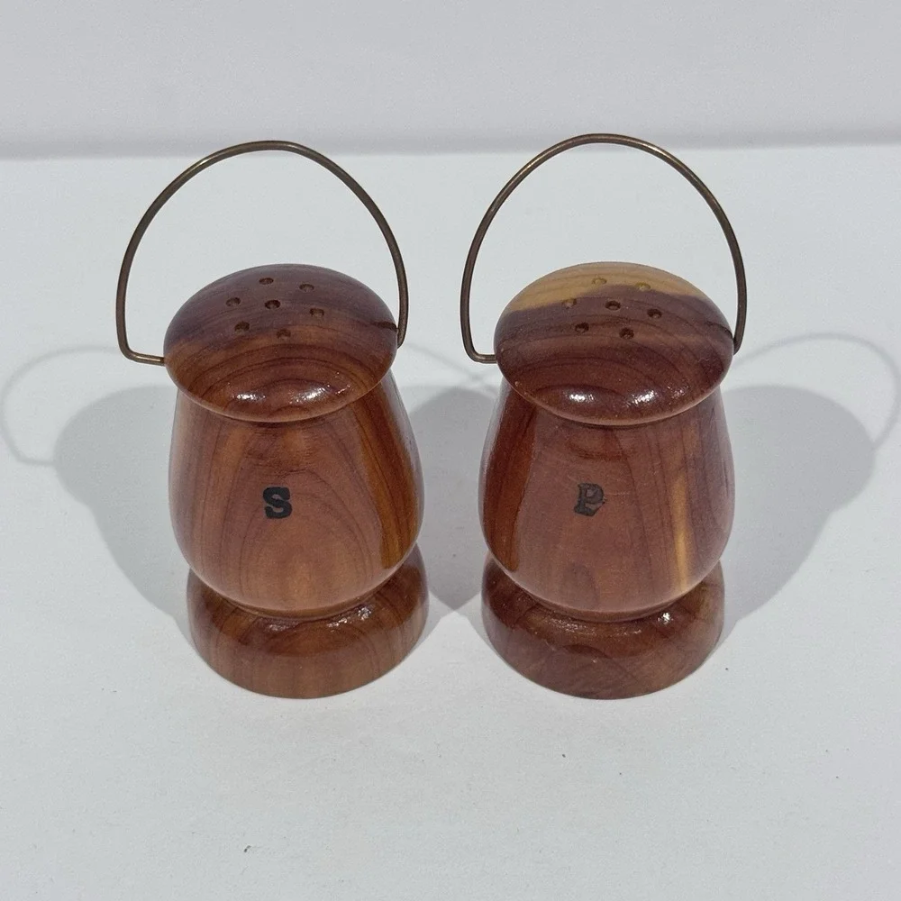 Wooden Lanterns W Handles‎ Salt & Pepper Shaker Set W Stoppers